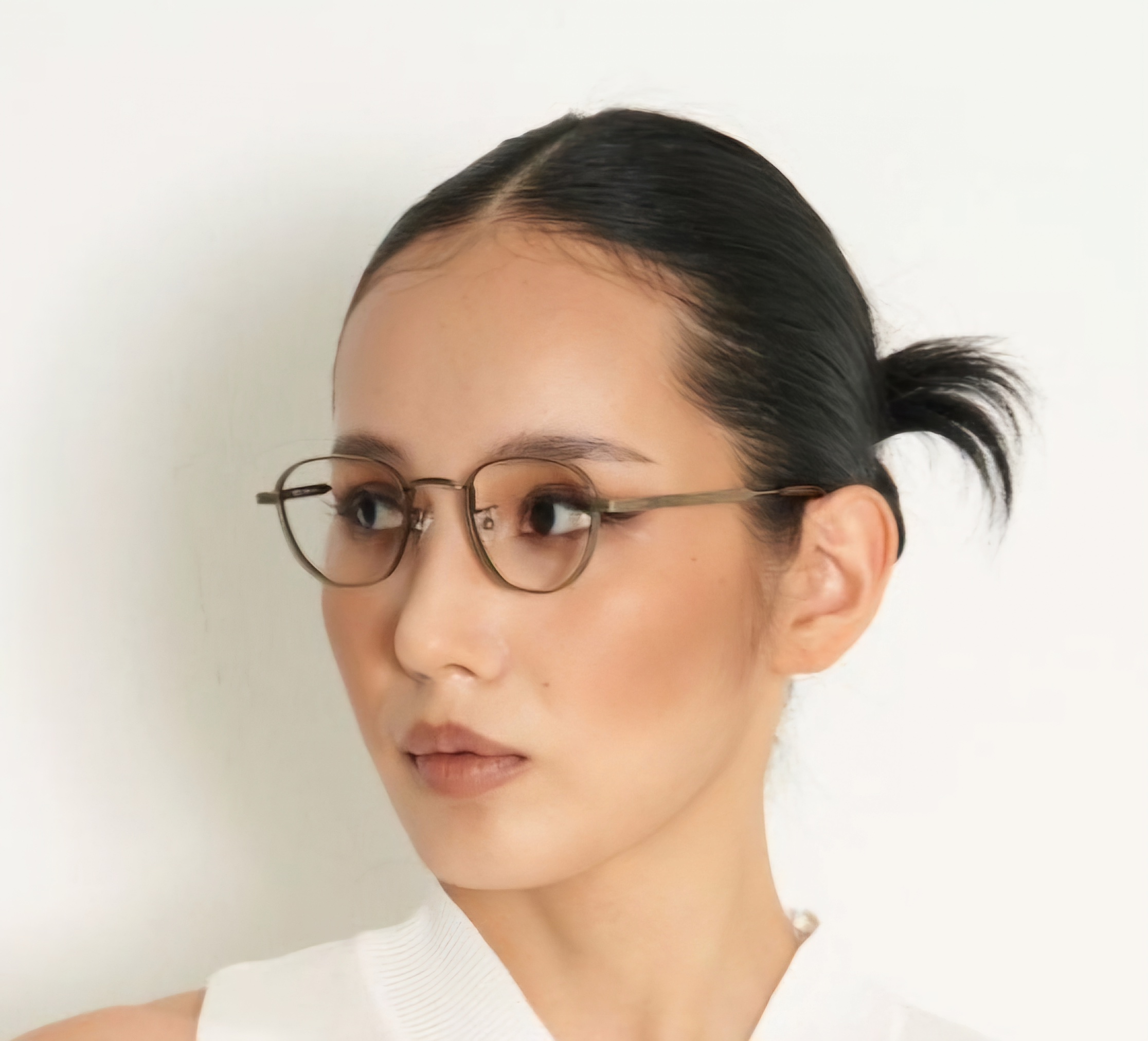 팝스브론즈여성측면1.jpg